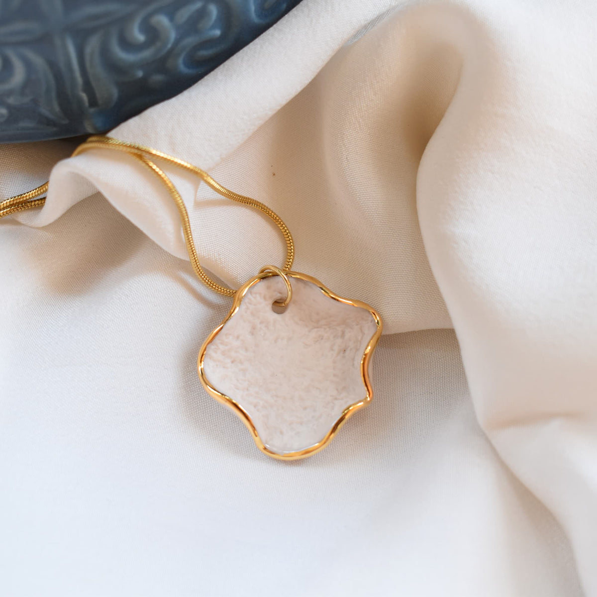 Sea bloom necklace