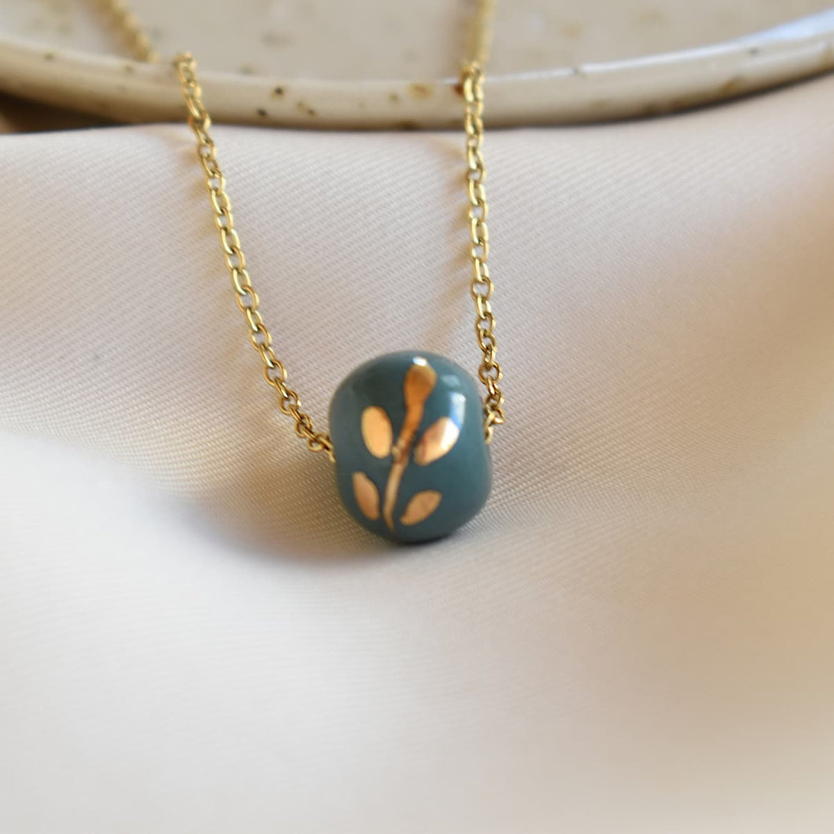 One Beads Necklace