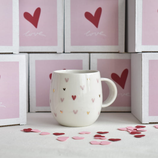 Love mug detail – heartfelt motif with 24k gold ceramic decoration, by Joska Handmade