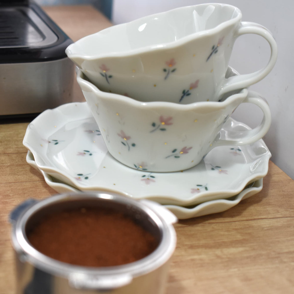 Petit Crème mug – handmade porcelain tableware, by Joska Handmade