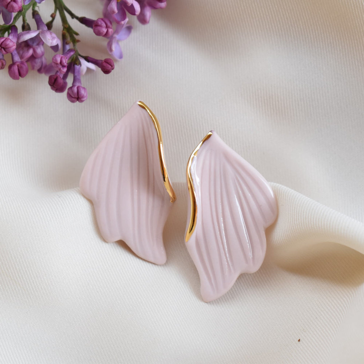 Breeze earrings – nature-inspired handmade porcelain jewelry, by Joska Handmade