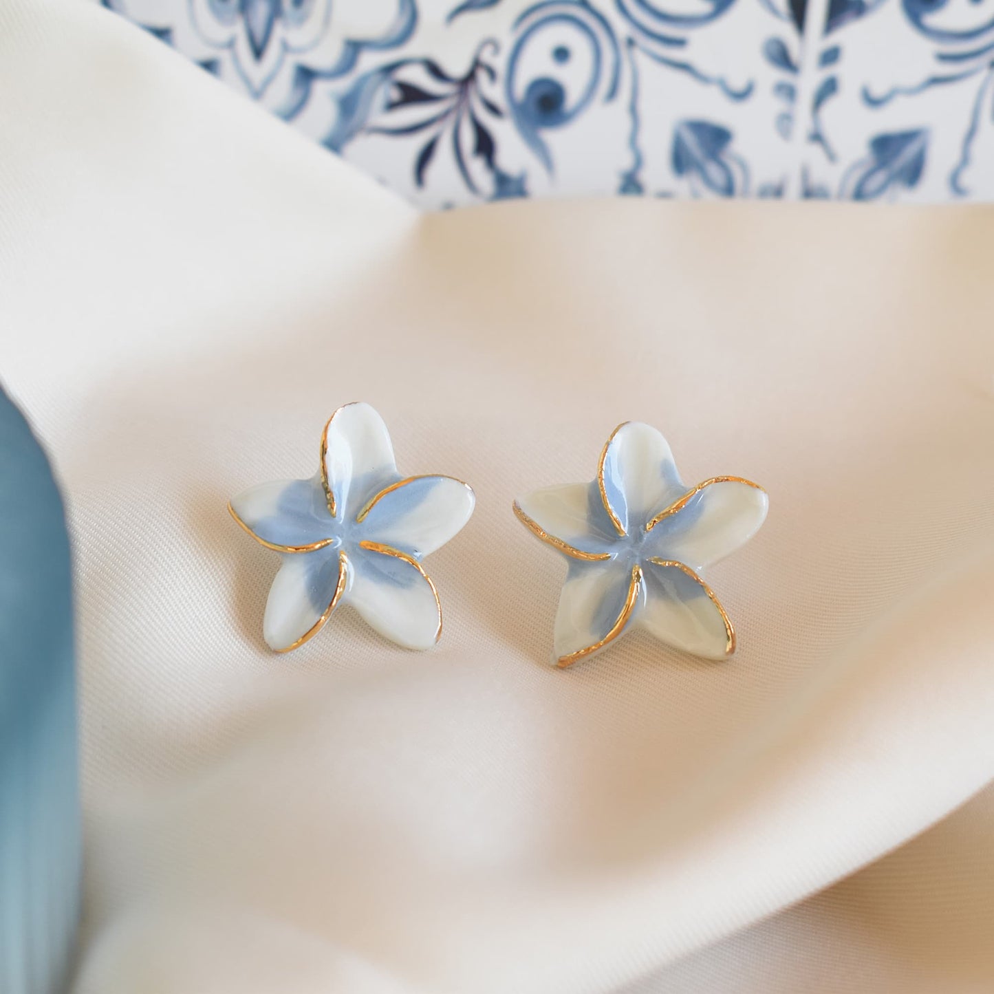Star Flowers earrings – handmade porcelain jewelry, by Joska Handmade